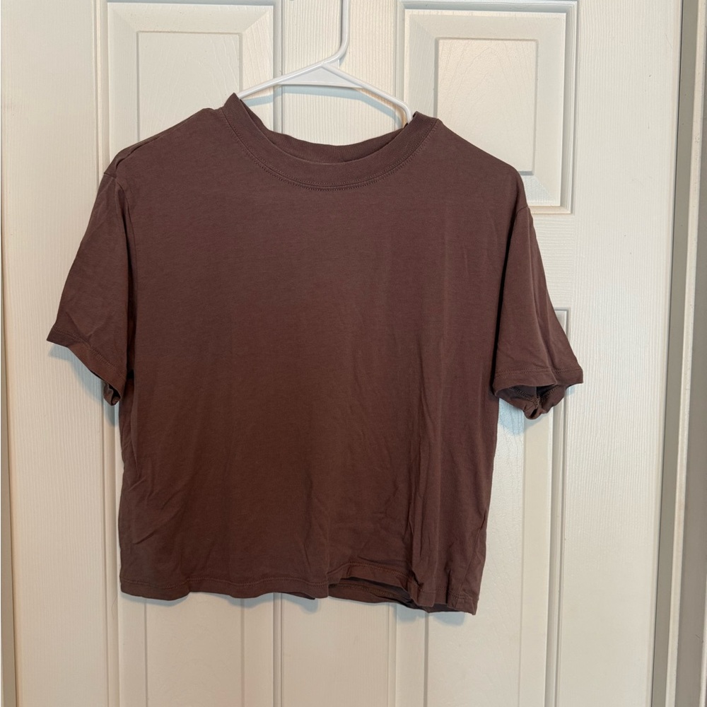 Dex Women's Short-Sleeve Crop Tee in Mauve Brown